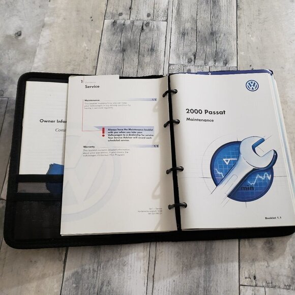 2000 VOLKSWAGEN PASSAT OWNERS MANUAL SET 00 guide w/case - Picture 3 of 5